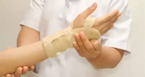 A Guide to Recovering from Minor Fractures
